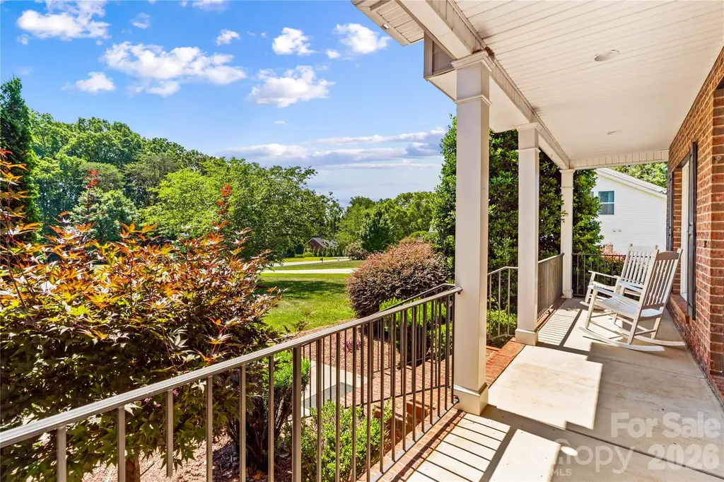 185 Upper Oak Drive Statesville NC 28625