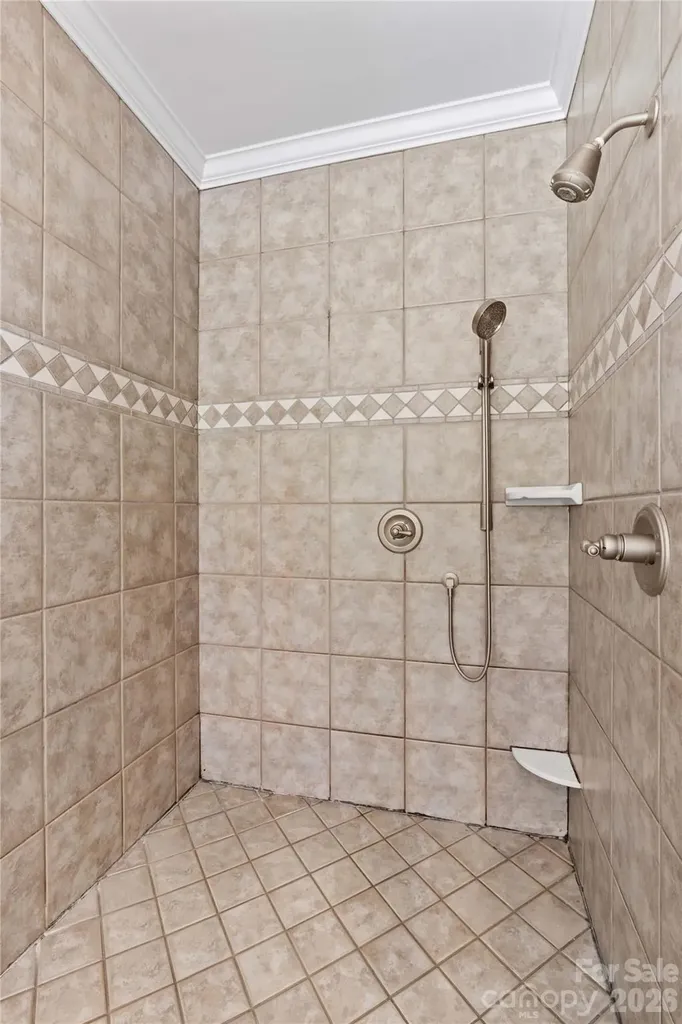 185 Upper Oak Drive Statesville NC 28625