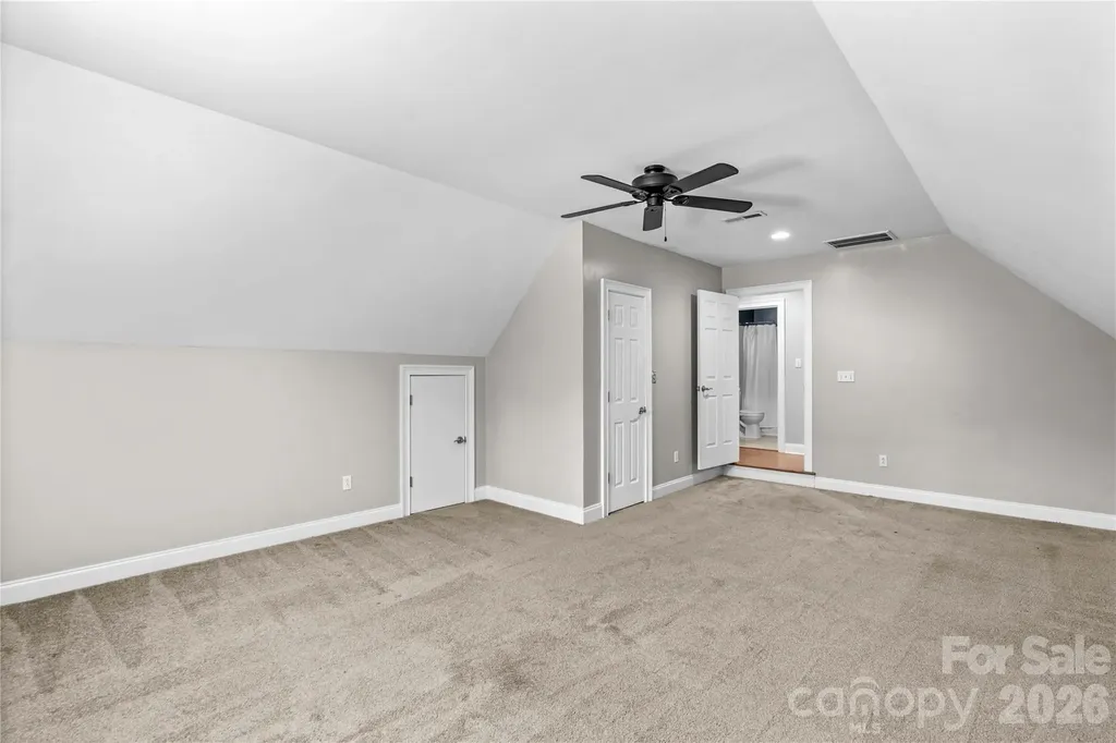 185 Upper Oak Drive Statesville NC 28625