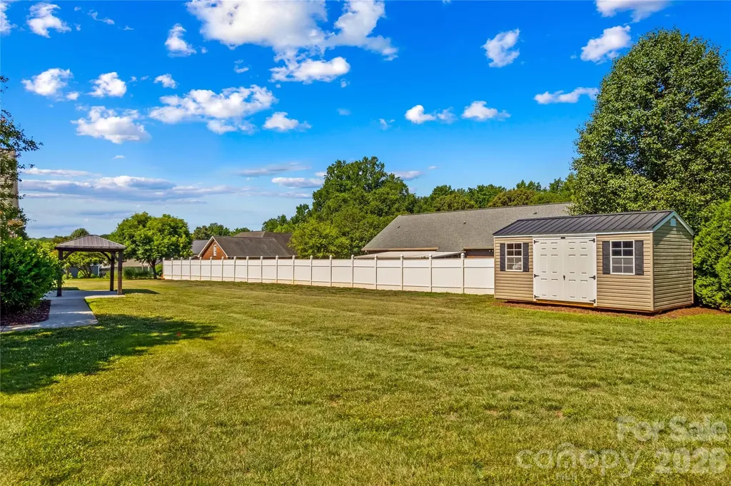 185 Upper Oak Drive Statesville NC 28625
