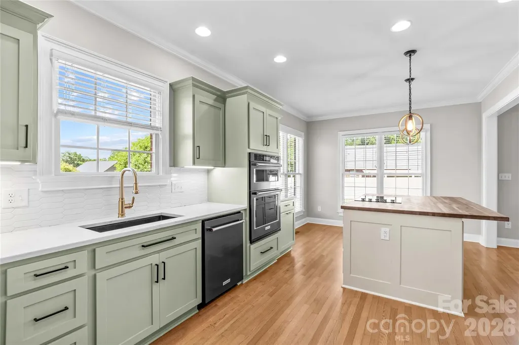 185 Upper Oak Drive Statesville NC 28625
