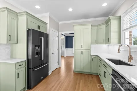185 Upper Oak Drive Statesville NC 28625