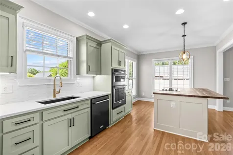 185 Upper Oak Drive Statesville NC 28625