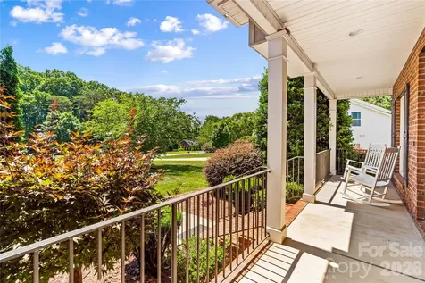 185 Upper Oak Drive Statesville NC 28625