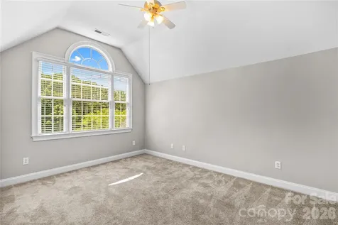 185 Upper Oak Drive Statesville NC 28625