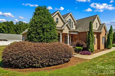 185 Upper Oak Drive Statesville NC 28625