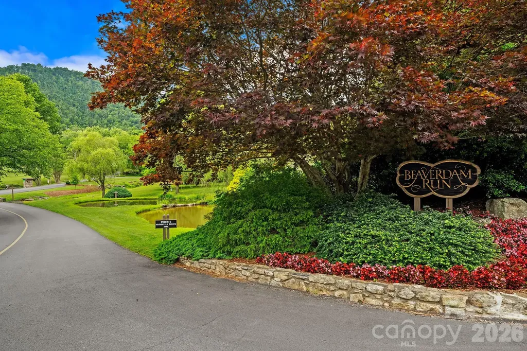 52 Clubside Drive Asheville NC 28804