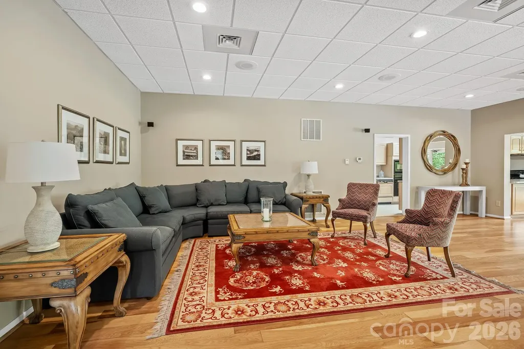 52 Clubside Drive Asheville NC 28804