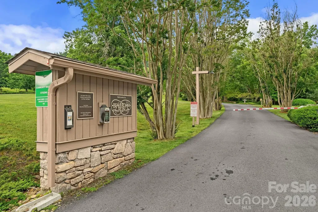 52 Clubside Drive Asheville NC 28804