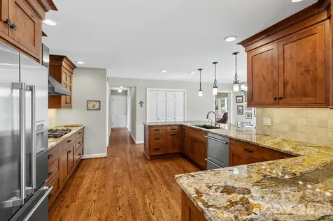 52 Clubside Drive Asheville NC 28804