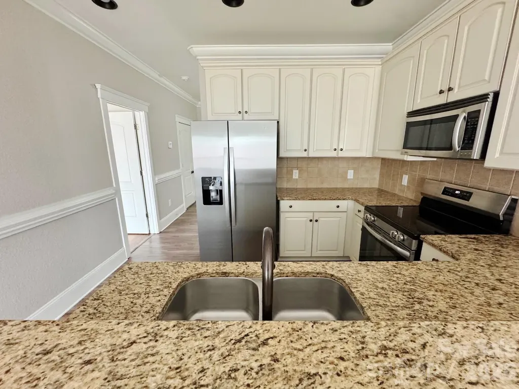 1005 Stuarts Landing Drive Cramerton NC 28032