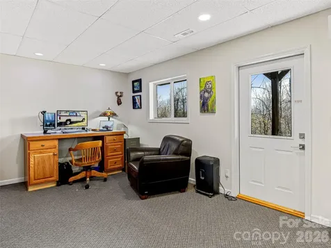 150 Hobby Horse Lane Hendersonville NC 28792