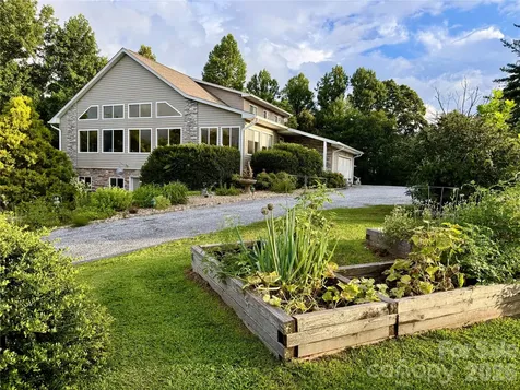 150 Hobby Horse Lane Hendersonville NC 28792
