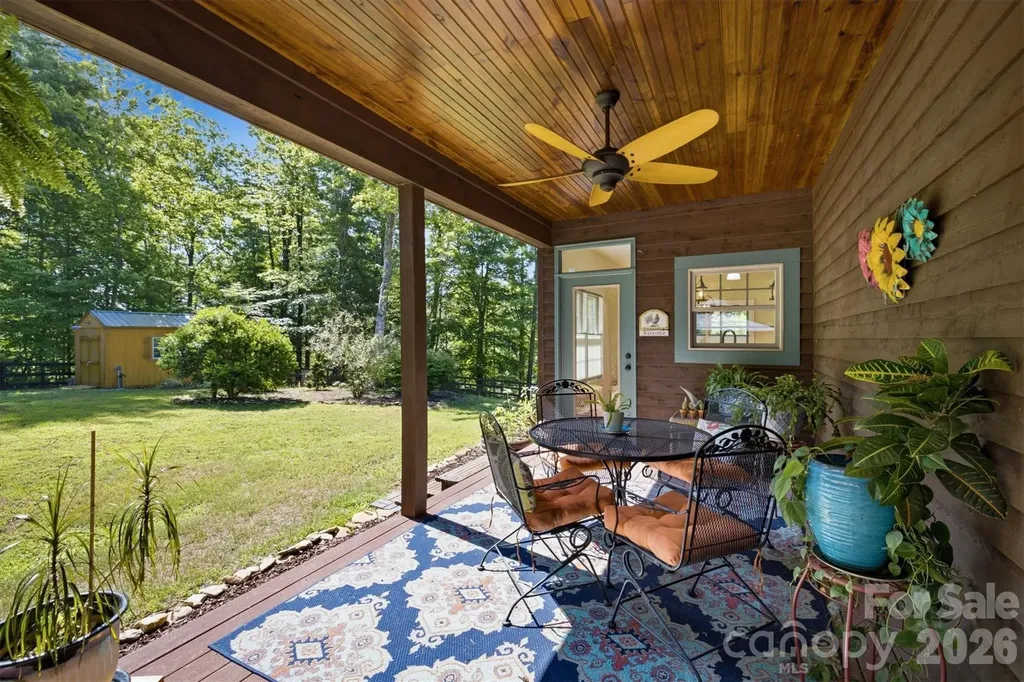 2064 Old Nc 18 Morganton NC 28655