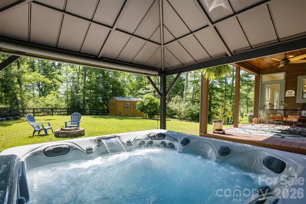 2064 Old Nc 18 Morganton NC 28655