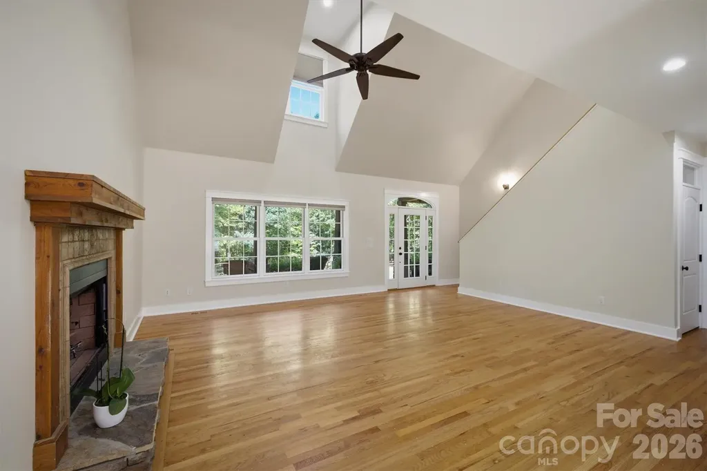 2064 Old Nc 18 Morganton NC 28655