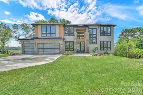 227 Pisgah Ridge Trail Mills River NC 28759