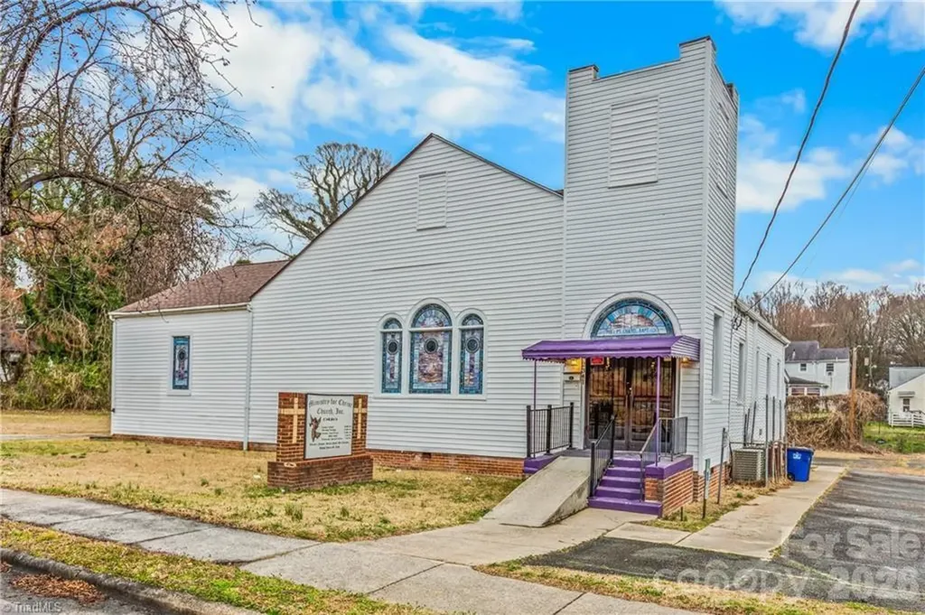 2341 N Patterson Avenue Winston Salem NC 27105