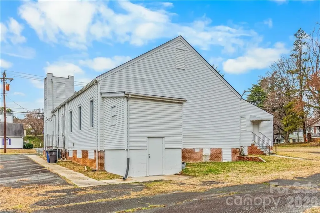 2341 N Patterson Avenue Winston Salem NC 27105