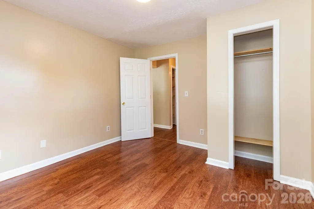 129 Shelburne Road Asheville NC 28806