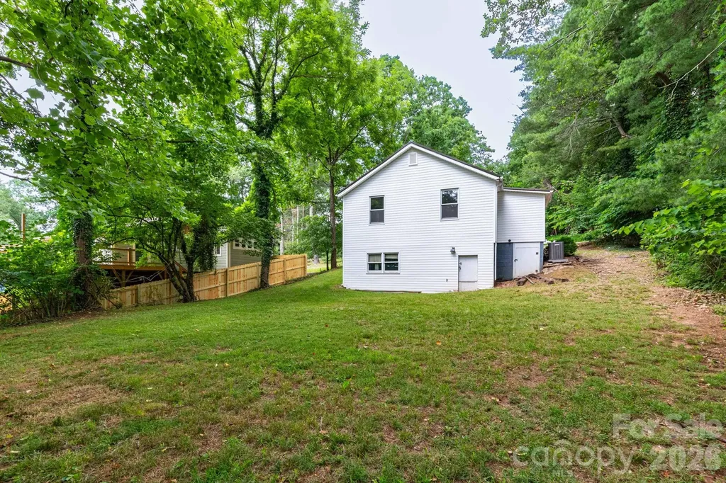 129 Shelburne Road Asheville NC 28806