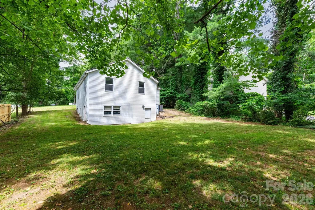 129 Shelburne Road Asheville NC 28806
