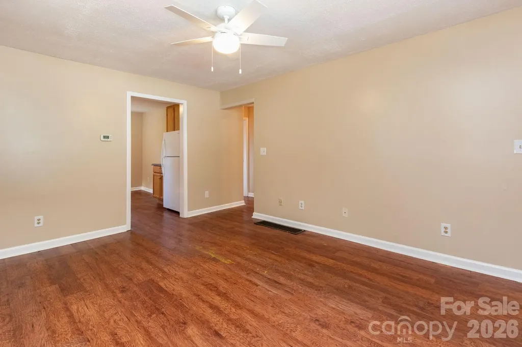 129 Shelburne Road Asheville NC 28806
