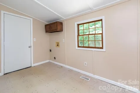 129 Shelburne Road Asheville NC 28806