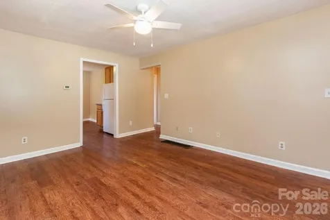 129 Shelburne Road Asheville NC 28806