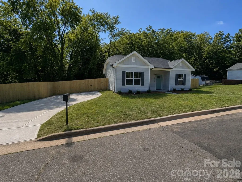 1006 John Street Monroe NC 28110