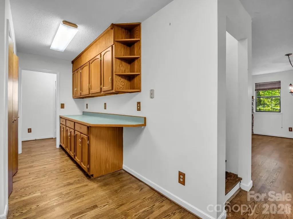 122 Birchwood Drive Hendersonville NC 28739