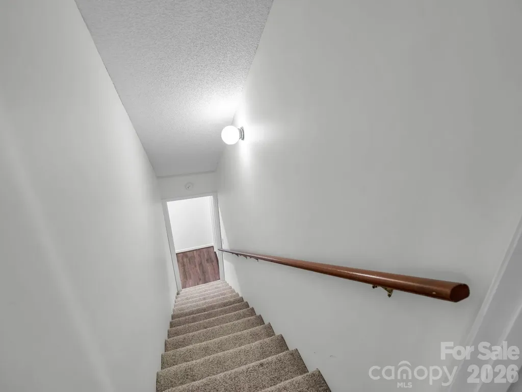 122 Birchwood Drive Hendersonville NC 28739