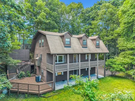 122 Birchwood Drive Hendersonville NC 28739