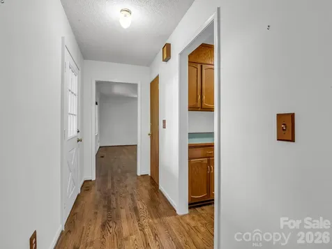 122 Birchwood Drive Hendersonville NC 28739
