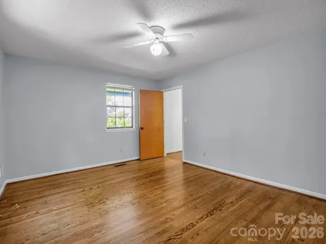 122 Birchwood Drive Hendersonville NC 28739
