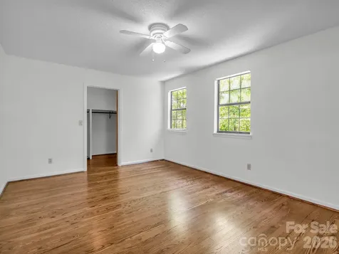 122 Birchwood Drive Hendersonville NC 28739