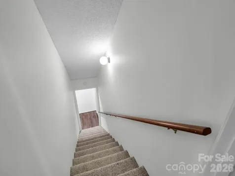 122 Birchwood Drive Hendersonville NC 28739