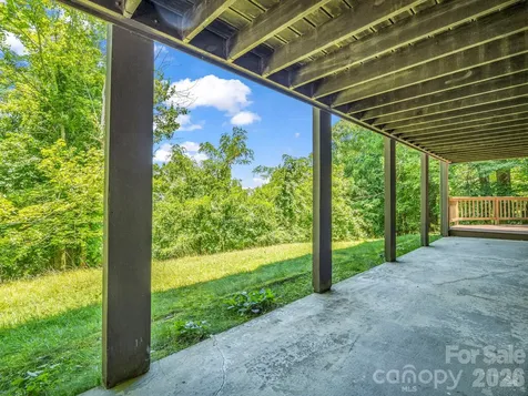 122 Birchwood Drive Hendersonville NC 28739