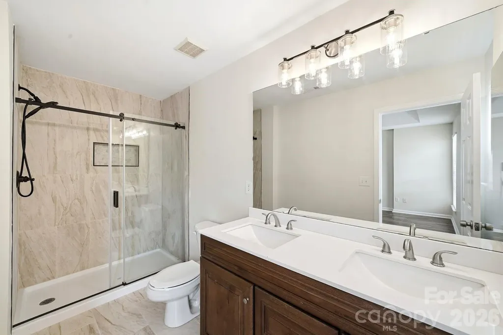 11712 Fiddlers Roof Lane Charlotte NC 28277