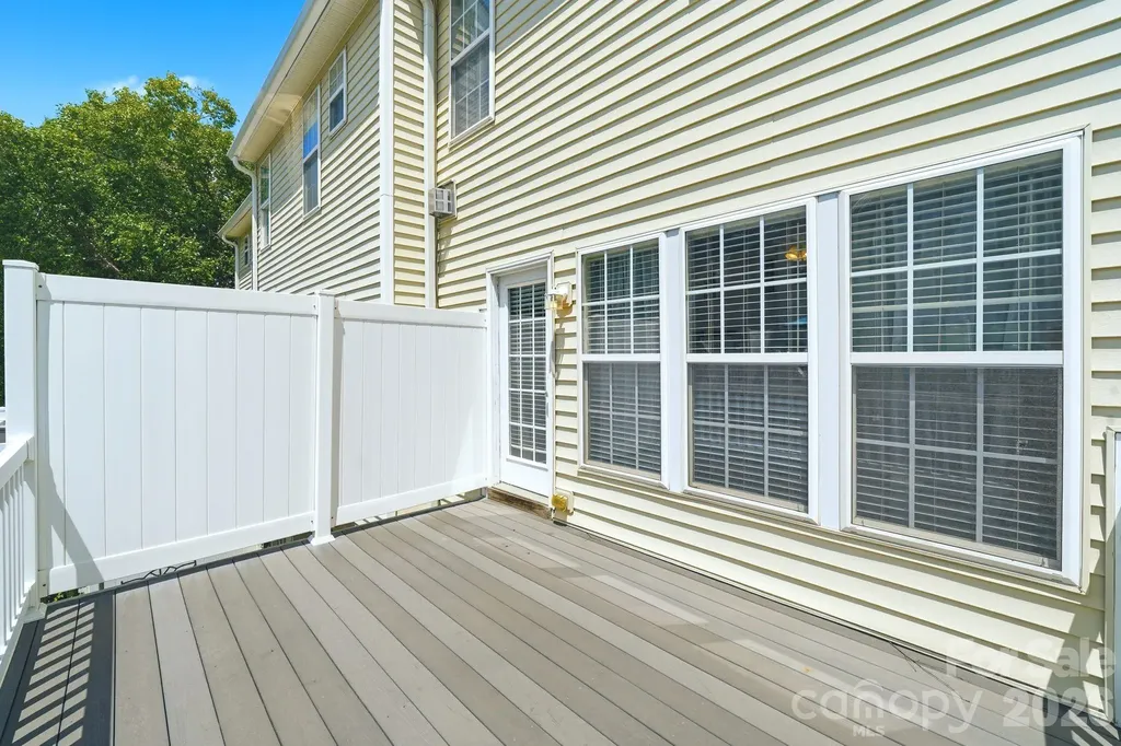 11712 Fiddlers Roof Lane Charlotte NC 28277