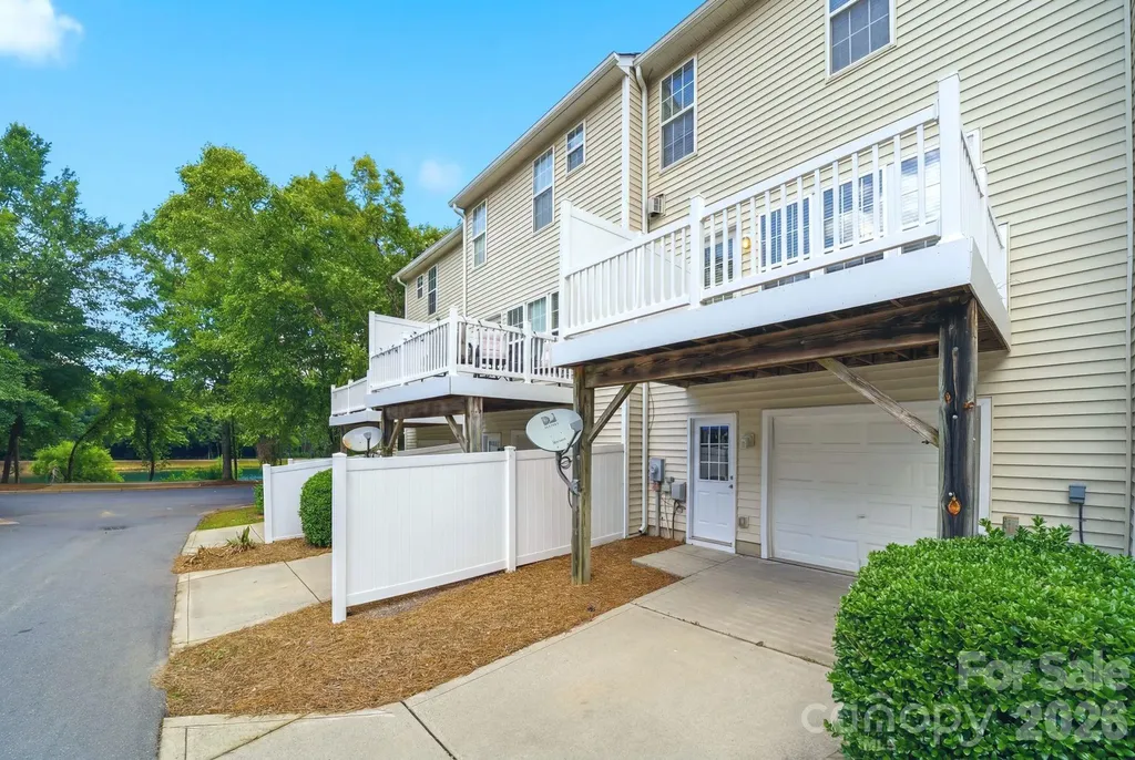 11712 Fiddlers Roof Lane Charlotte NC 28277