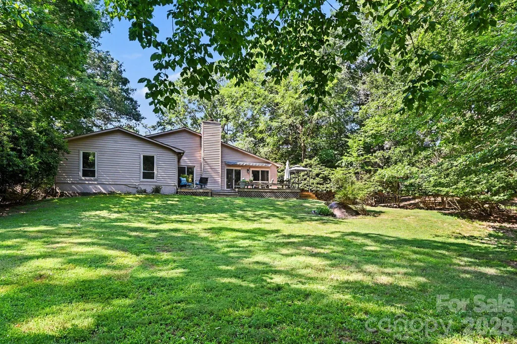 10006 Stoneleigh Lane Charlotte NC 28277