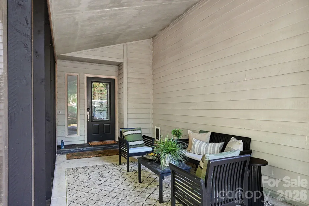 10006 Stoneleigh Lane Charlotte NC 28277