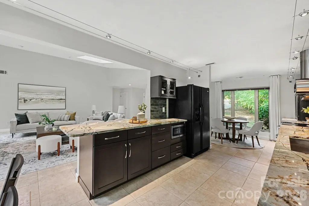 10006 Stoneleigh Lane Charlotte NC 28277