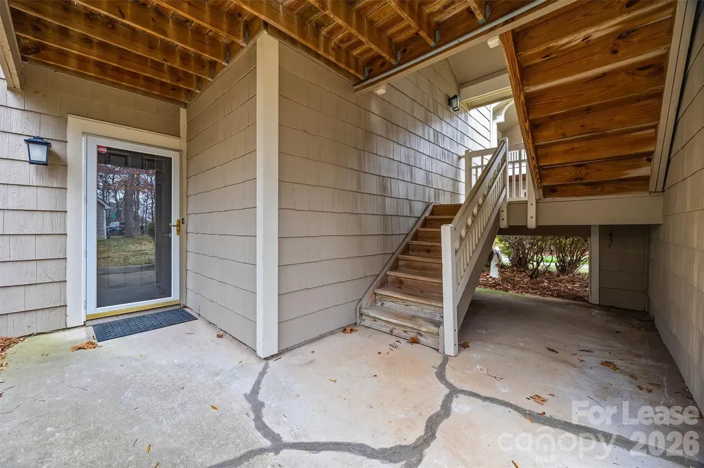 5003 Sharon Road Charlotte NC 28210