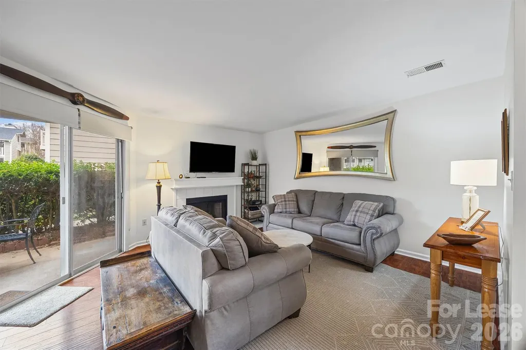 5003 Sharon Road Charlotte NC 28210