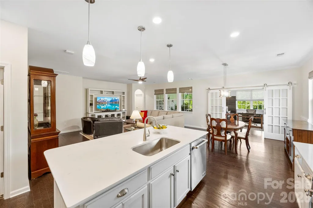 136 Picasso Trail Mount Holly NC 28120