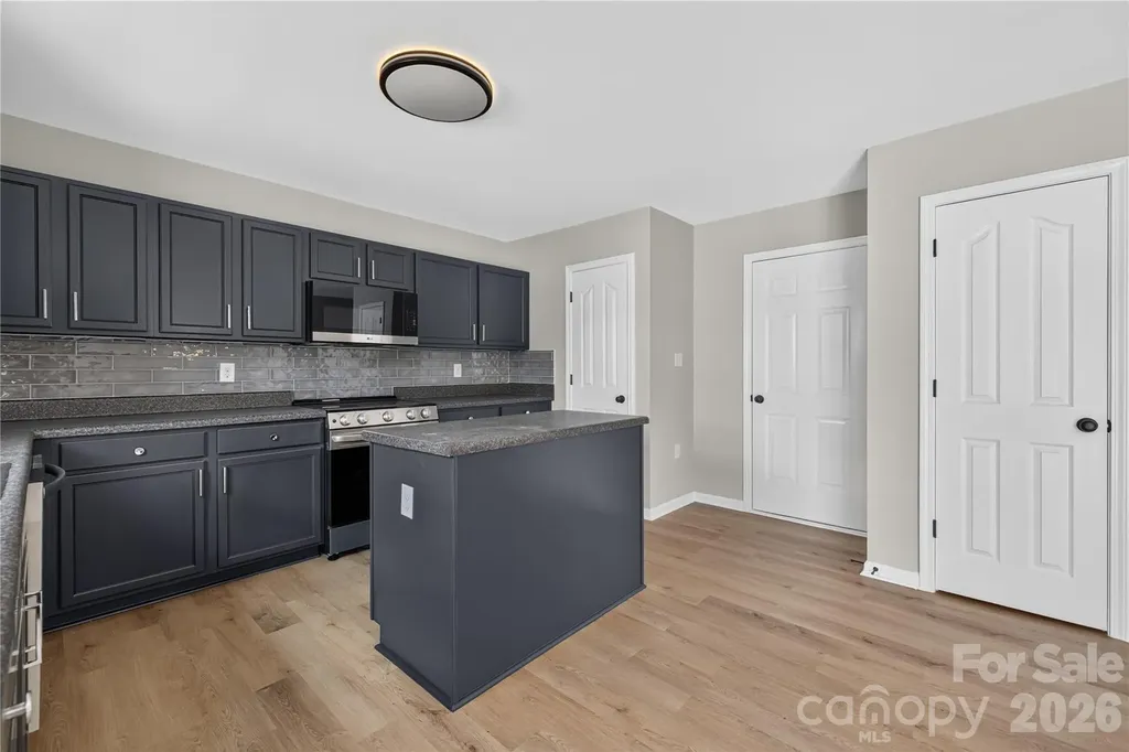 6029 Waterloo Drive Charlotte NC 28269