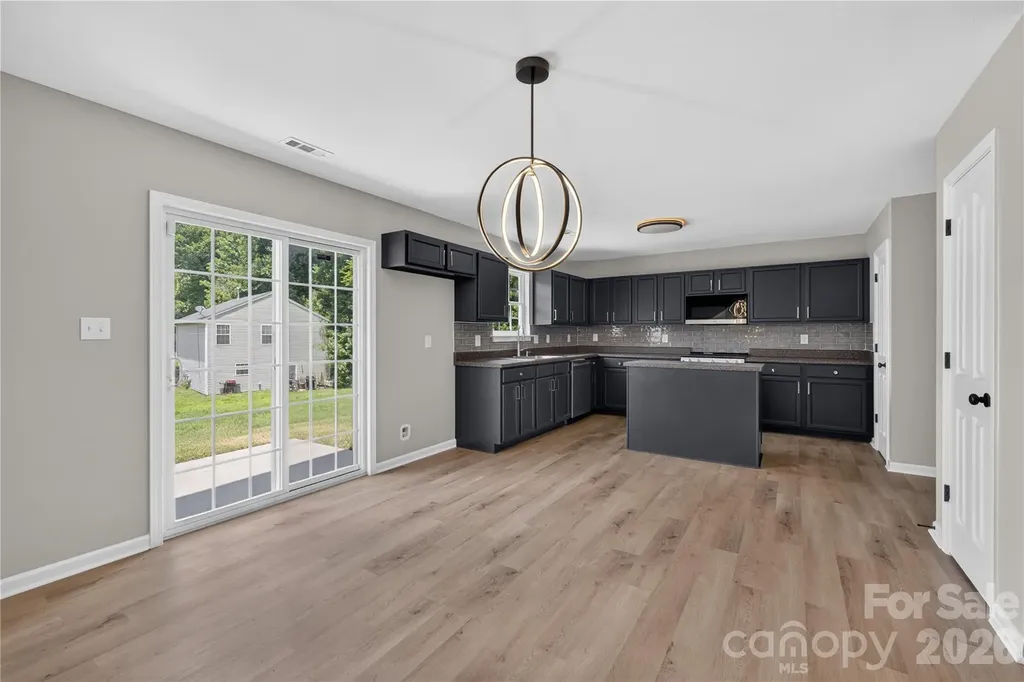 6029 Waterloo Drive Charlotte NC 28269