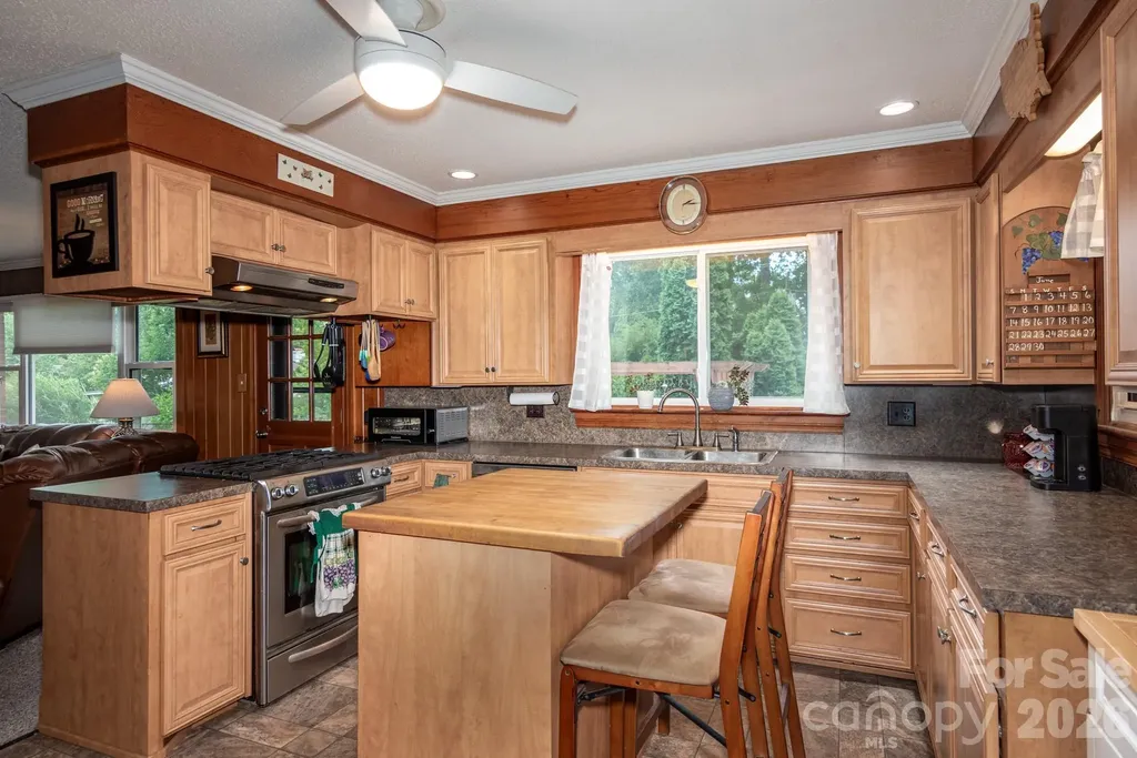 117 Rockwood Lane Statesville NC 28677